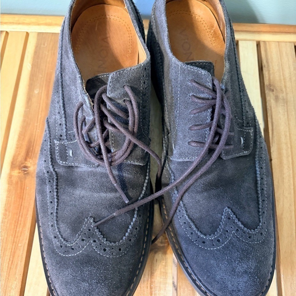 Vionic Mens 9.5 Wingtip Oxford Grey Suede Dress Shoes Brogue Detail Lace Up - Picture 2 of 9